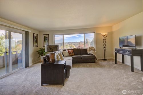 apt-9-620 Avenue B, Snohomish, WA, 98290-2445 | Card Image