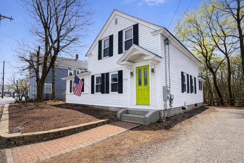 238 Nashua St, Milford, NH, 03055-3719 | Card Image