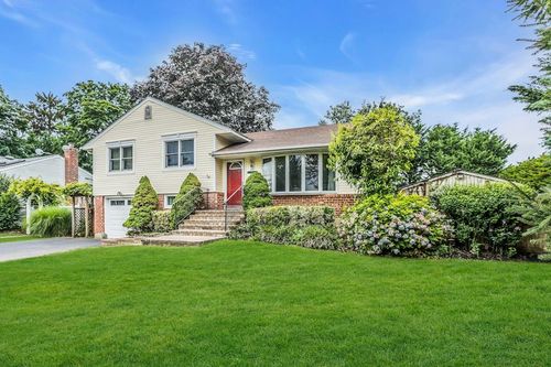 73 Humphrey Dr, Syosset, NY, 11791-4026 | Card Image
