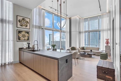 2215-475 Brickell Ave, Miami, FL, 33131-2539 | Card Image