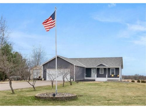 38616 Pine Avenue, Center City, MN, 55012 | Card Image