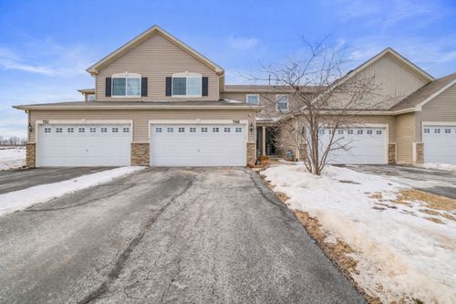 748 Florence St, Hampshire, IL, 60140-5607 | Card Image