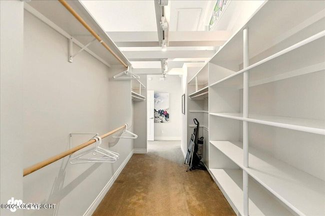 Primary closet | Image 23