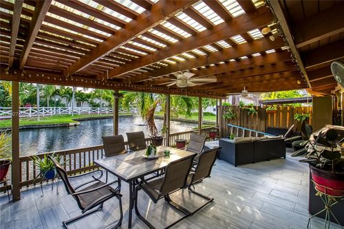 2669 S Parkview Dr, Hallandale Beach, FL, 33009-2922 | Card Image