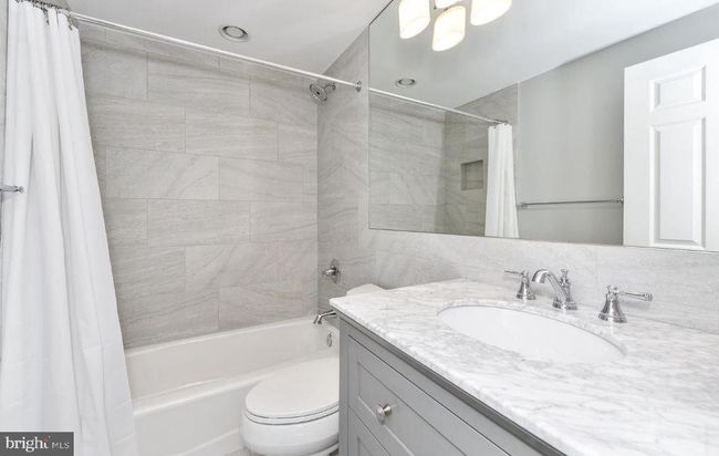1802 N Shore Ct, Townhouse with 4 bedrooms, 4 bathrooms and null parking in RESTON VA | Image 8