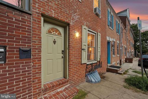 229 Manton St, PHILADELPHIA, PA, 19147-5317 | Card Image