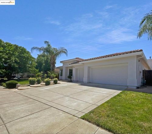 1127 Santa Margherita Way, Brentwood, CA, 94513 | Card Image