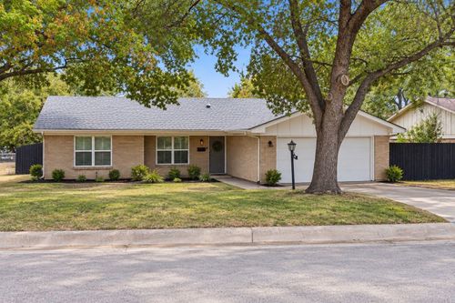 2912 Conejos Dr, Fort Worth, TX, 76116-3307 | Card Image