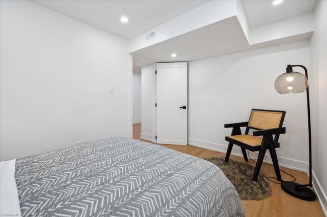 272 E 35 Th St, House other with 4 bedrooms, 2 bathrooms and 3 parking in Hamilton ON | Image 26