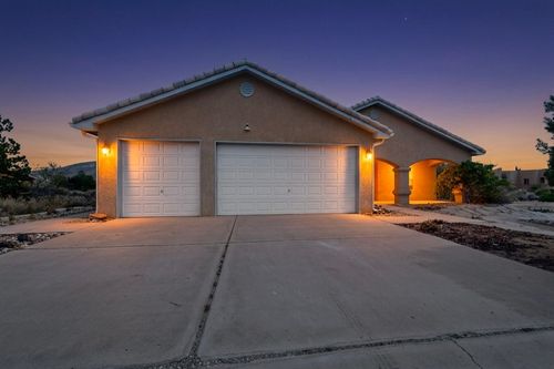 600 Rio Hondo Rd Ne, Rio Rancho, NM, 87144-4704 | Card Image