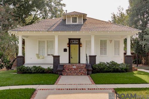 909 Park Blvd, Baton Rouge, LA, 70806-6629 | Card Image