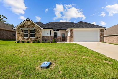 113 Hay Meadow Dr, House other with 4 bedrooms, 2 bathrooms and null parking in Winona TX | Image 1