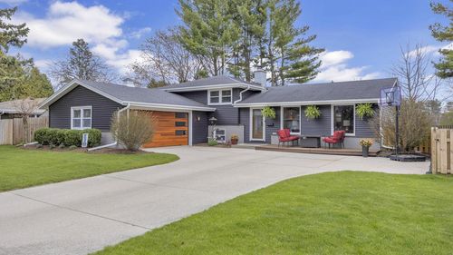 1317 Castle Avenue, Sheboygan, WI, 53081 | Card Image