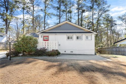 2026 Harwinor Rd Se, Smyrna, GA, 30082-5116 | Card Image