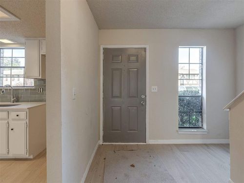 8137 Nw 23rd St, Oklahoma City, OK, 73127-1178 | Card Image