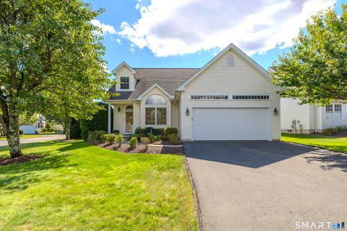 18 Wicklow Ln, Shelton, CT, 06484-5461 | Card Image