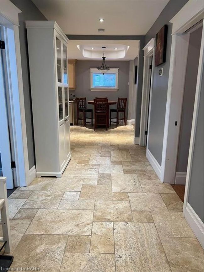 MAIN - 21 Proctor Blvd, House other with 2 bedrooms, 1 bathrooms and 1 parking in Hamilton ON | Image 8