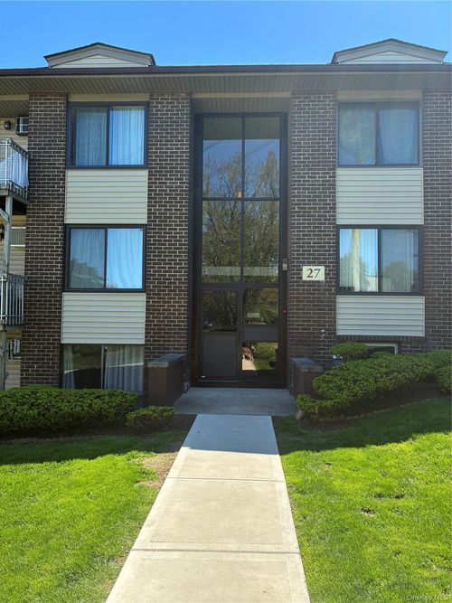 278-278 Country Club Ln, Pomona, NY, 10970-2519 | Card Image