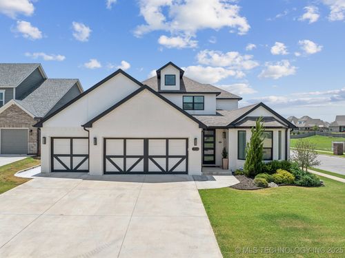 704 126th St, Jenks, OK, 74037-5210 | Card Image