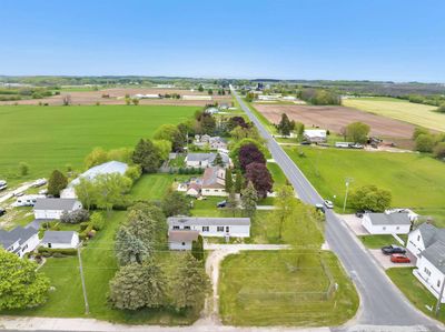 8629 Center Road, House other with 2 bedrooms, 2 bathrooms and null parking in NEWTON WI | Image 3