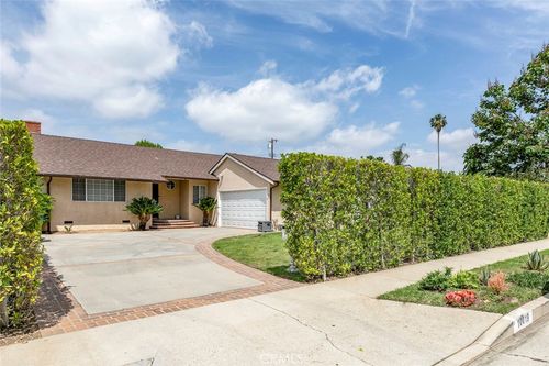 10019 Norwich Ave, Mission Hills, CA, 91345-3007 | Card Image