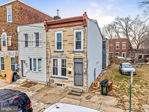305 Pine St, CAMDEN, NJ, 08103-1901 | Card Image
