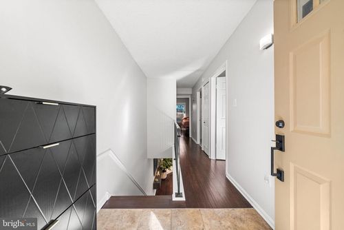 1-a-907 S Rolfe St, ARLINGTON, VA, 22204-4590 | Card Image