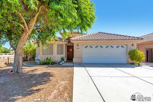 2639 S Paloma Ave, Yuma, AZ, 85365-8901 | Card Image