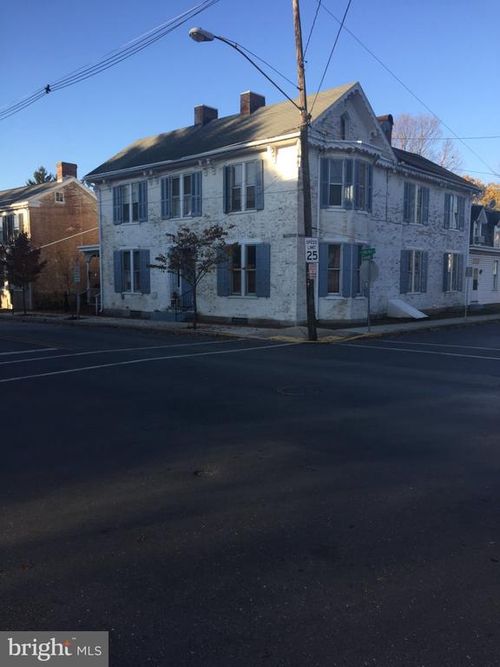 a-50A N Carlisle St, GREENCASTLE, PA, 17225-1422 | Card Image