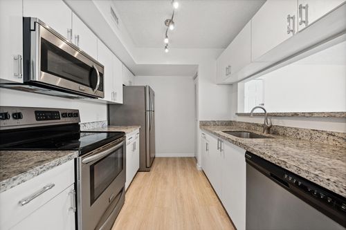 apt-205-117 Yacht Club Way, Hypoluxo, FL, 33462-6085 | Card Image