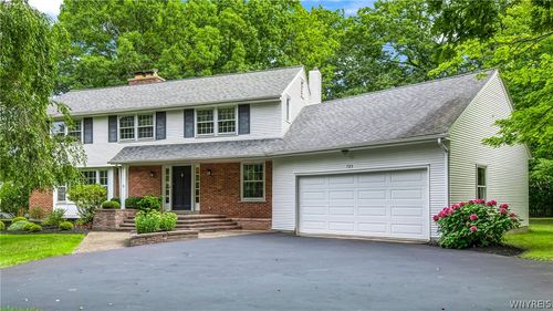 723 Mountain View Dr, Lewiston, NY, 14092-1911 | Card Image