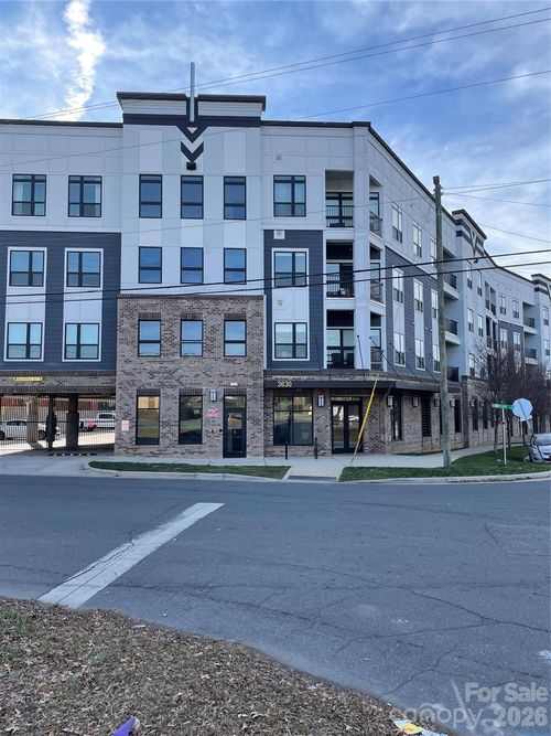 3302-3630 N Davidson St, Charlotte, NC, 28205-1351 | Card Image