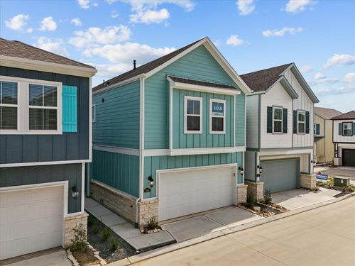 594 Avisa Dr, Kemah, TX, 77565-2197 | Card Image