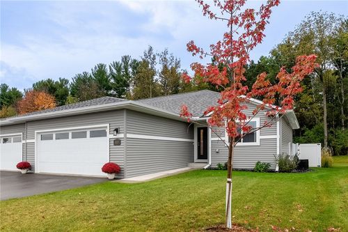 1337 Juniper Pl, Eau Claire, WI, 54703-9302 | Card Image