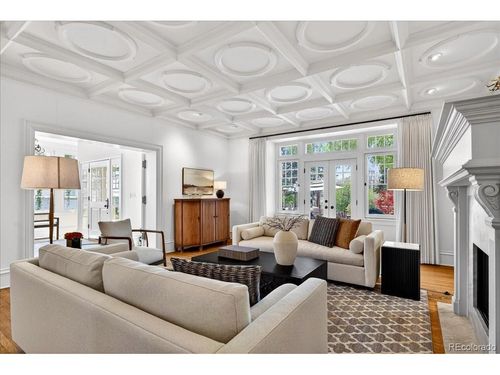 3-915 E 7th Ave, Denver, CO, 80218-3306 | Card Image