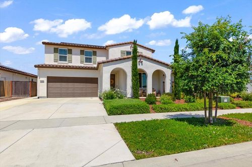 2065 Englebright Way, Plumas Lake, CA, 95961-1000 | Card Image