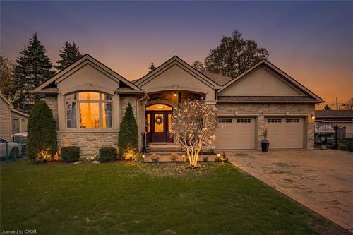 155 N Park St, Brantford, ON, N3R4K7 | Card Image