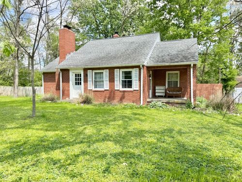 9994 E Taylor Ave, Zionsville, IN, 46077-9770 | Card Image