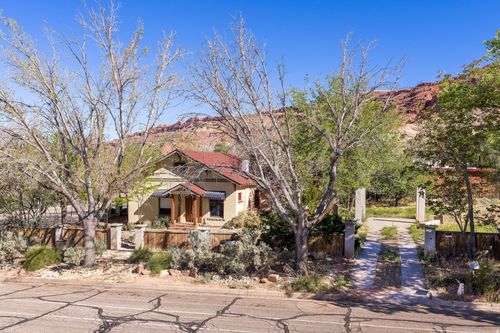 125 E 200 N, Moab, UT, 84532-2415 | Card Image