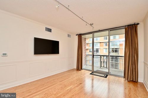 unit-807-1020 N Highland St, ARLINGTON, VA, 22201-2185 | Card Image
