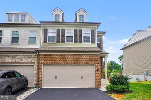 49 Locks Farm Ln, DOWNINGTOWN, PA, 19335-4983 | Card Image