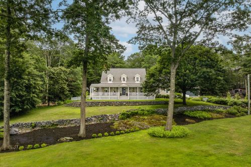 8 Old Seabury Rd, York, ME, 03909-5141 | Card Image
