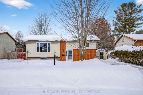 15 Henderson St, Carleton Place, ON, K7C3Z1 | Card Image