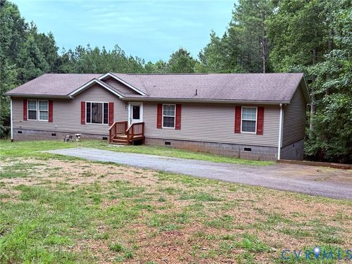 1133 Stingy Lane Rd, Blackstone, VA, 23824-3807 | Card Image