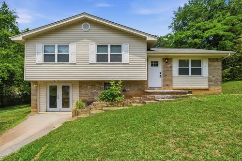 901 Valerie Ln, Hixson, TN, 37343-2838 | Card Image