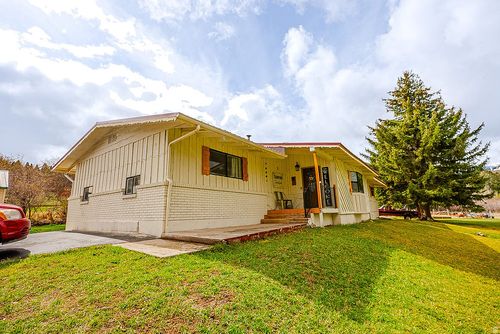 16 Old Oregon Rd, Soda Springs, ID, 83276-5625 | Card Image