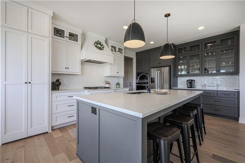 9711 Ingrid St, De Soto, KS, 66018 | Card Image