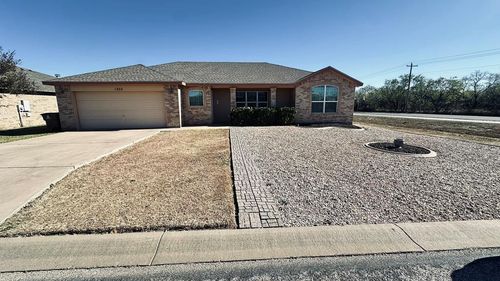 1202 Johnny Ln, San Angelo, TX, 76905-2330 | Card Image