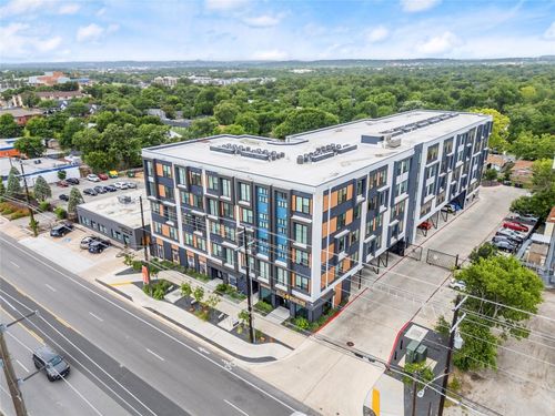 apt-216-6324 N Lamar Blvd, Austin, TX, 78752-4077 | Card Image