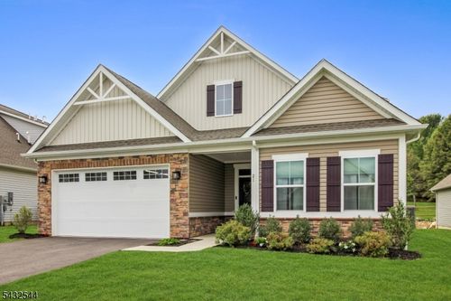 21 Harris Hawk Rd, Washington, NJ, 07882-2227 | Card Image